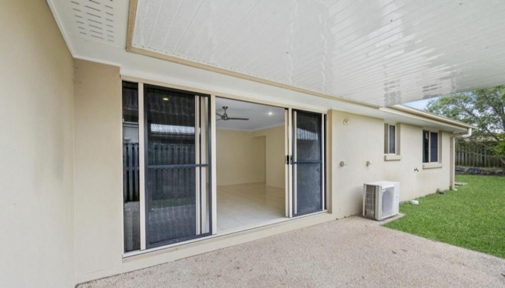 64 Newport Pde, Blacks Beach, QLD 4740