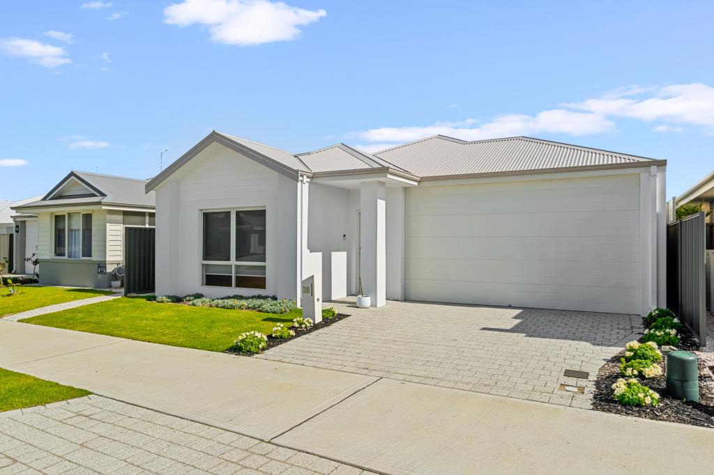38 CASPAR RD, MADORA BAY, WA 6210