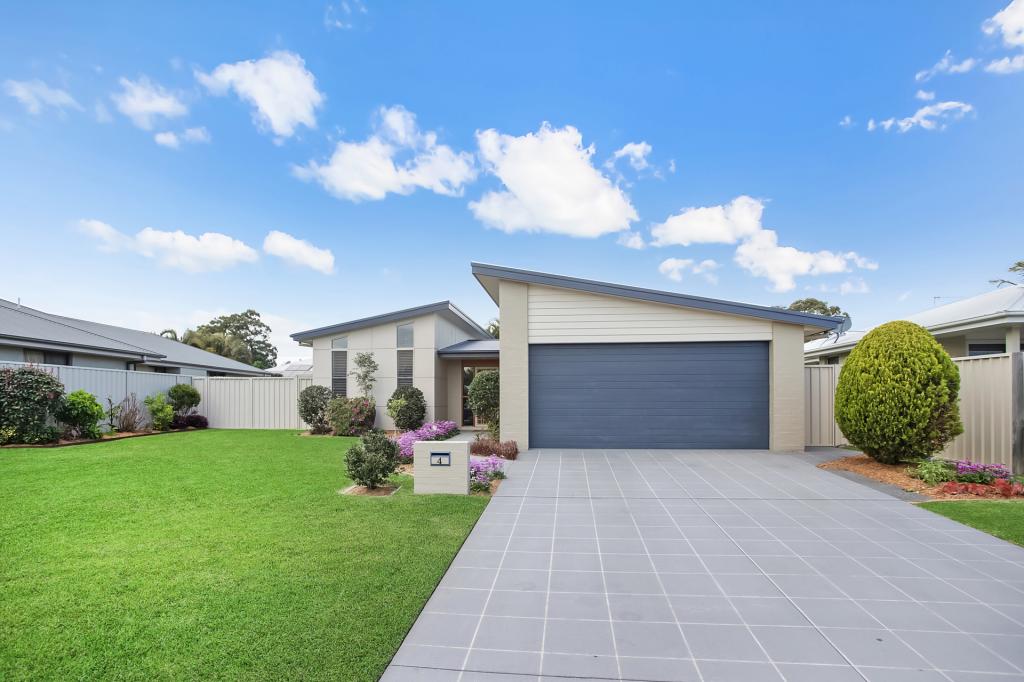 4 Magellan Pl, Bonny Hills, NSW 2445