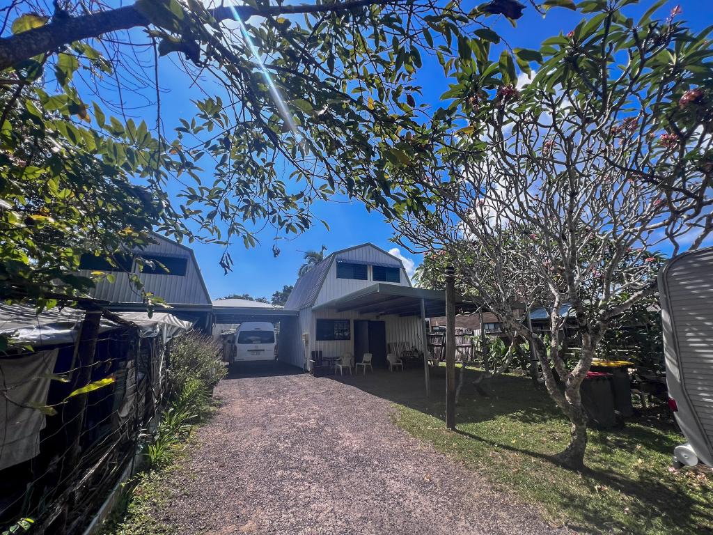70 Holland St, Wongaling Beach, QLD 4852