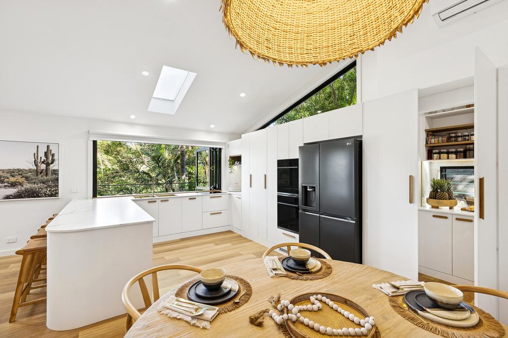 45 EASTER PDE, NORTH AVOCA, NSW 2260