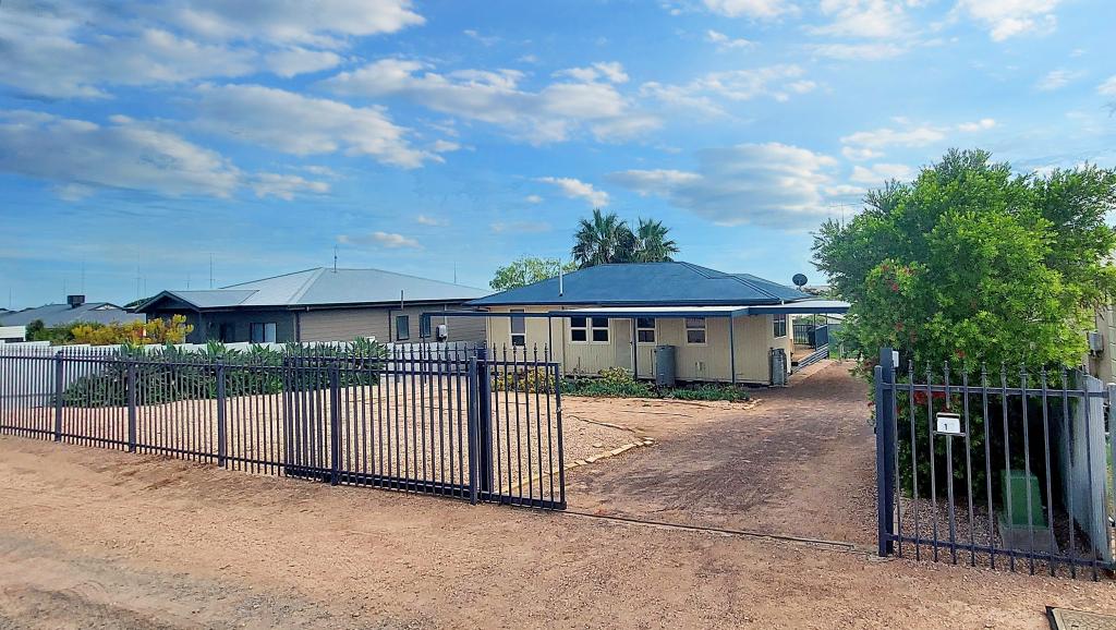 17 Calstock St, Moonta Bay, SA 5558