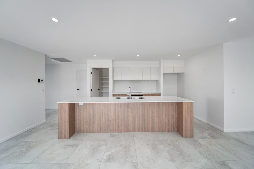21 Valley St, Banya, QLD 4551