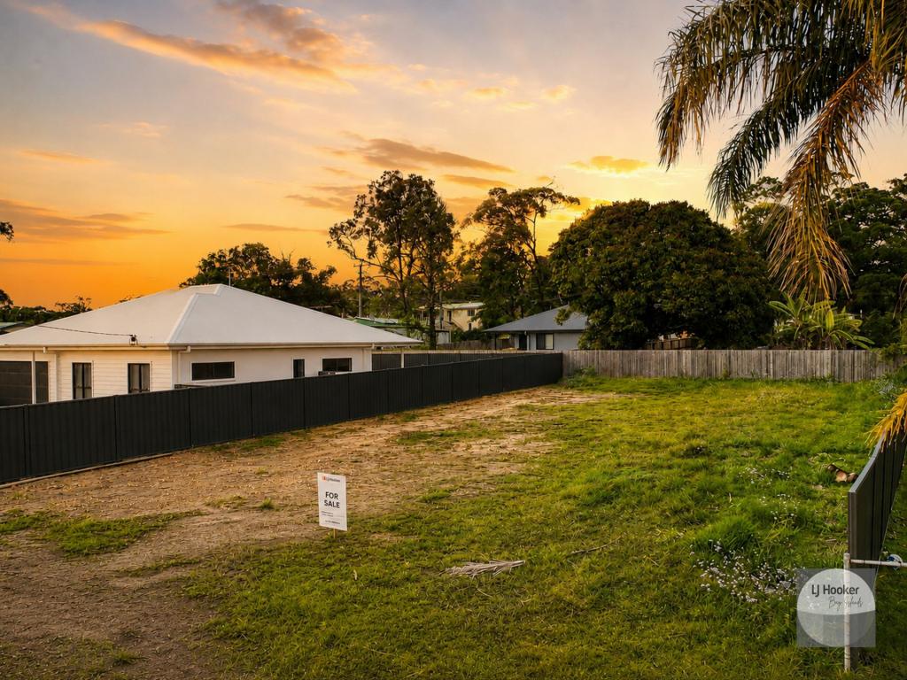 14 BUNNING ST, RUSSELL ISLAND, QLD 4184