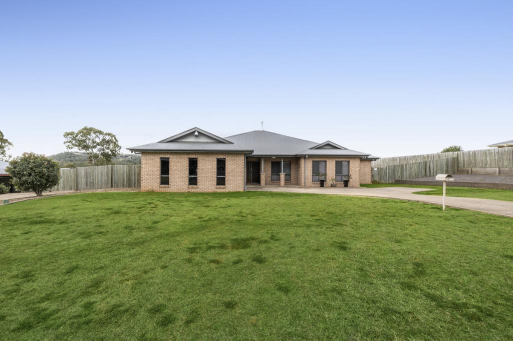 83 Highland Park Rd, Meringandan West, QLD 4352