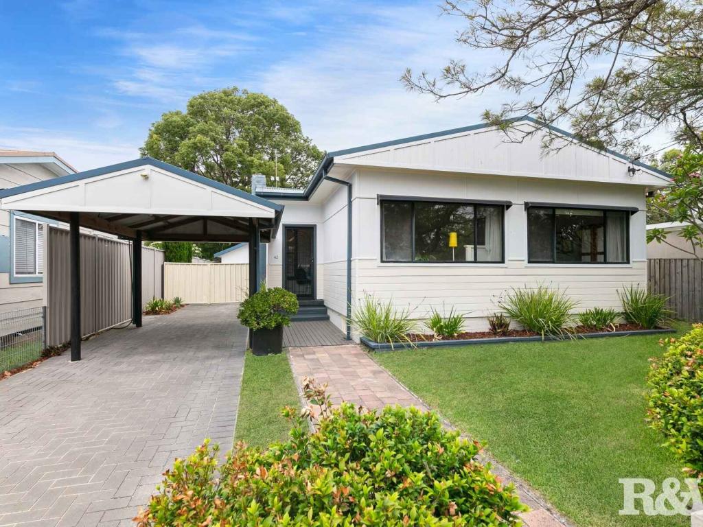 42 Terry Ave, Woy Woy, NSW 2256