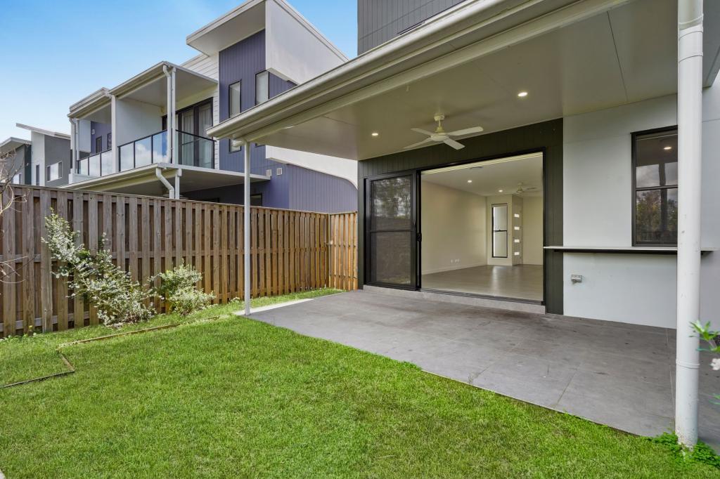 10/1 Lake Serenity Bvd, Helensvale, QLD 4212