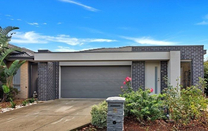 70 Prendergast Ave, Cranbourne East, VIC 3977