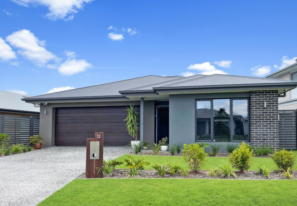 12 SKYBURY ST, ORMEAU, QLD 4208