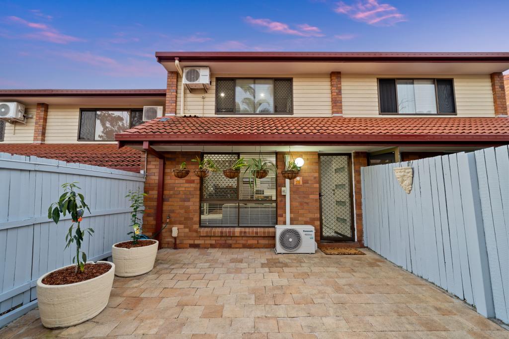 26/111 Barbaralla Dr, Springwood, QLD 4127
