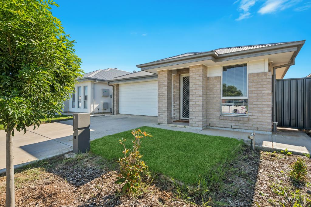 4 Desiree St, Munno Para, SA 5115