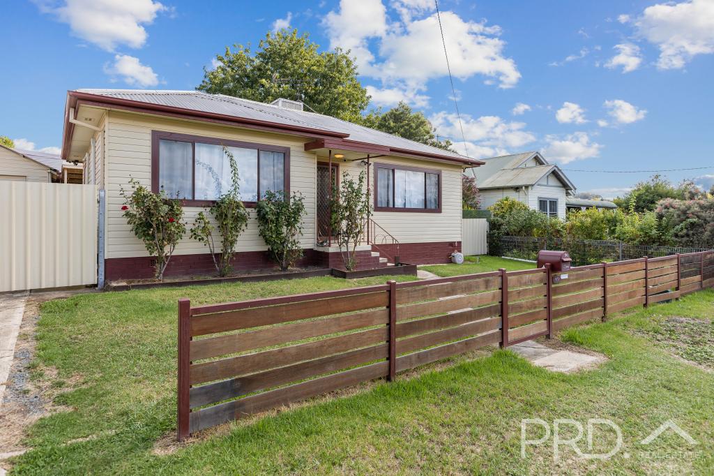 169 Simpson St, Tumut, NSW 2720