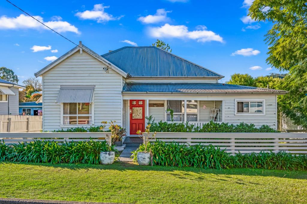 84 King St, Gloucester, NSW 2422