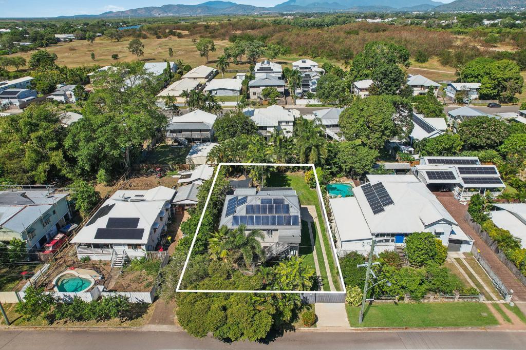 44 Queens Rd, Hermit Park, QLD 4812