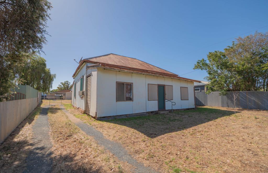 73 Forbes Rd, Parkes, NSW 2870