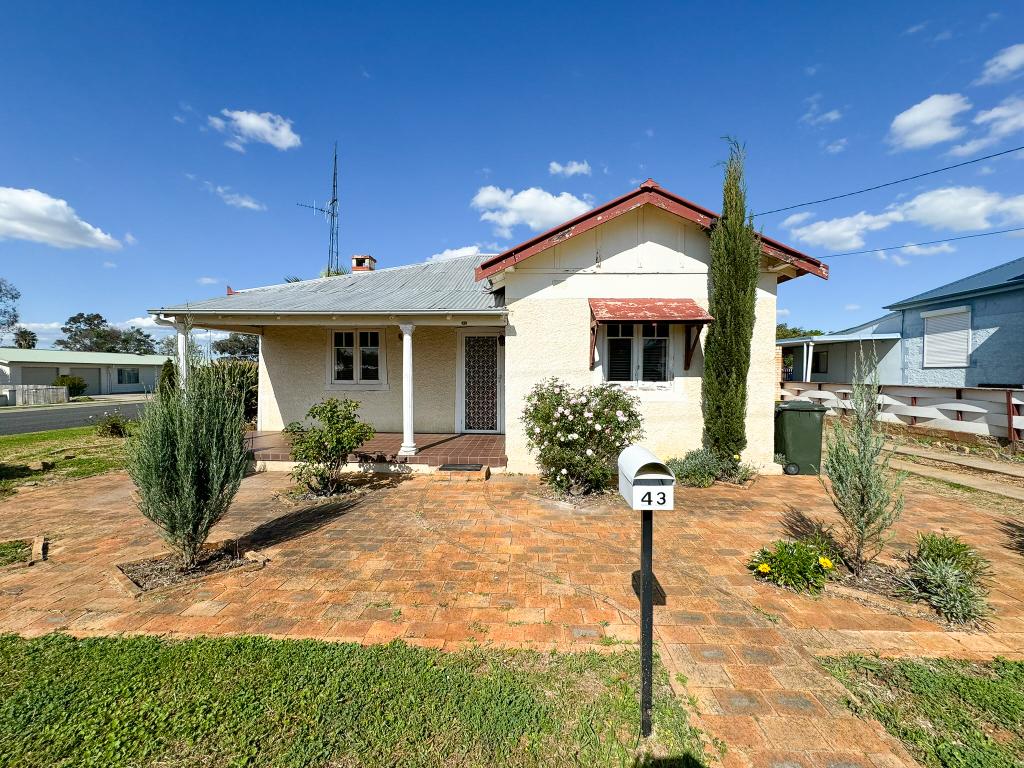 43 HERBERT ST, GULGONG, NSW 2852