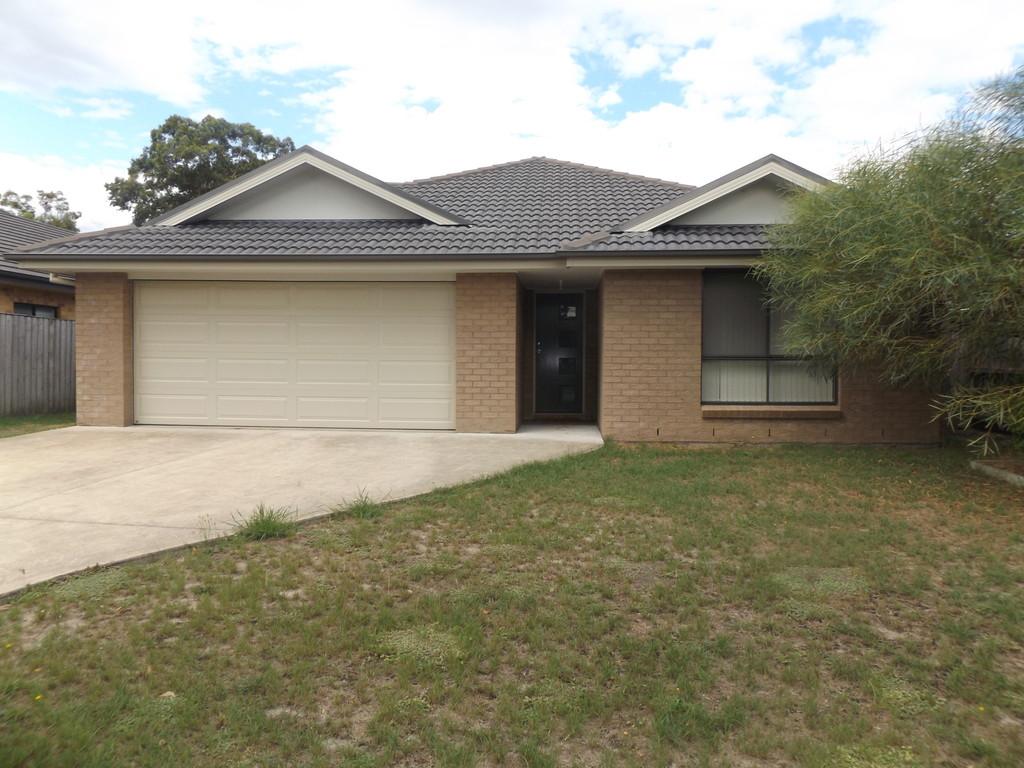 40 BRITTANIA DR, TANILBA BAY, NSW 2319