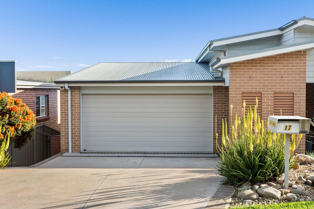 17 Chaplin Pl, Albion Park, NSW 2527