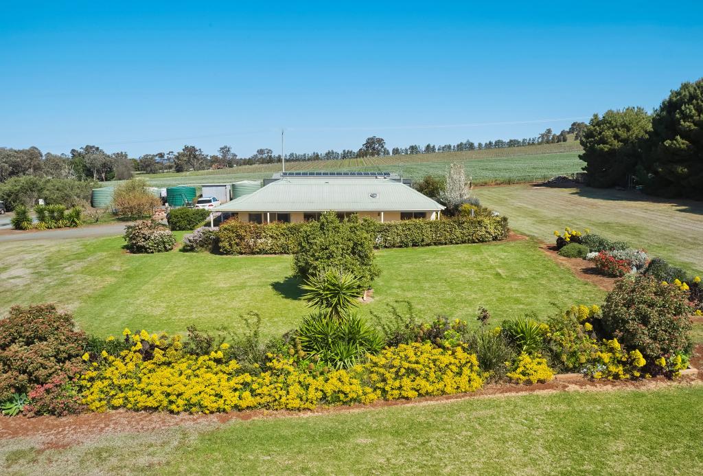 1932 BENDIGO MURCHINSON ROAD, COLBINABBIN, VIC 3559