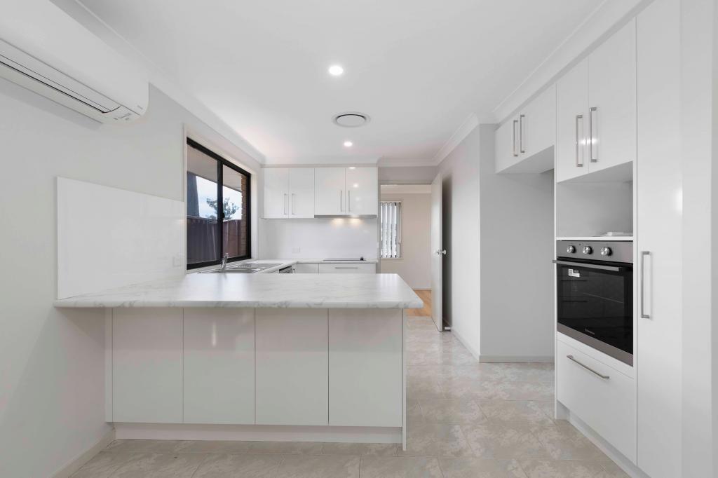 14 Honeyeater Pl, Erskine Park, NSW 2759