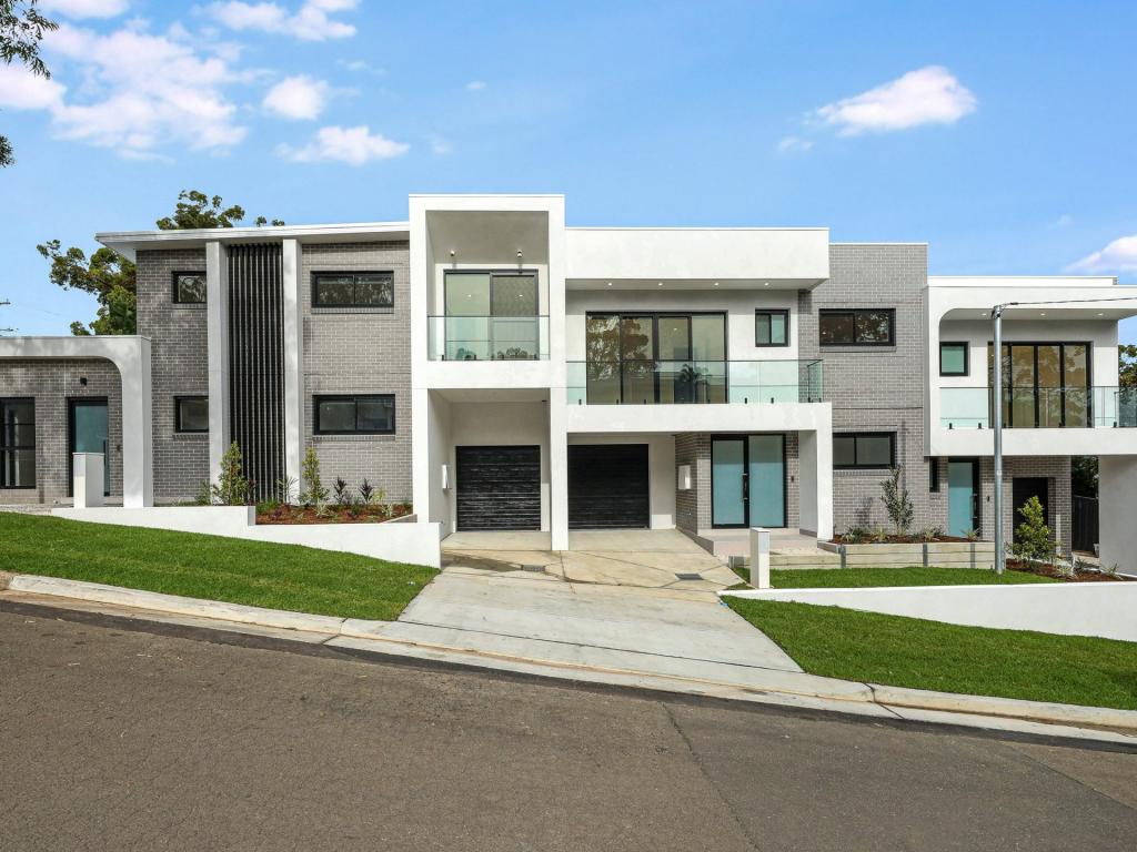 49 Gal Cres, Moorebank, NSW 2170