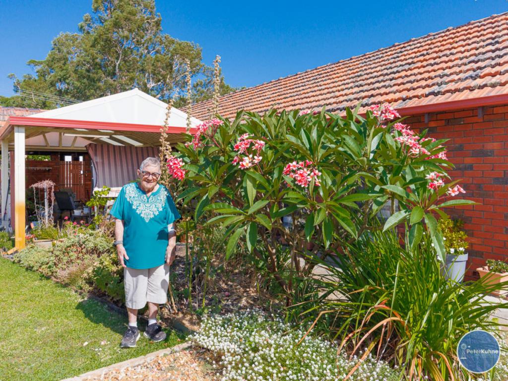 23 Dalston Cres, Kardinya, WA 6163