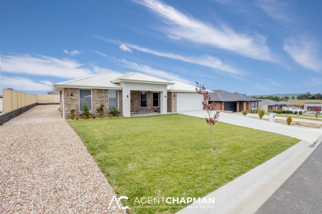 11 Fairleigh Pl, Kelso, NSW 2795