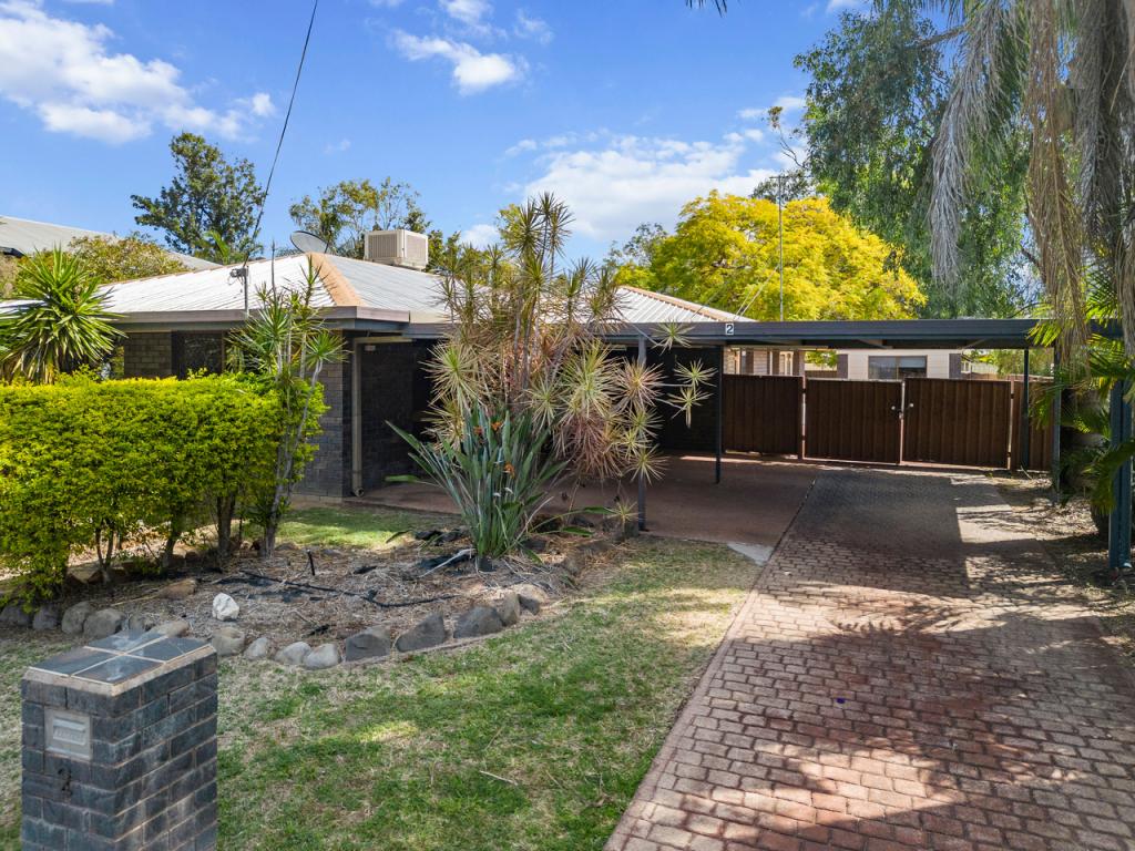 2 Green Gr, Emerald, QLD 4720