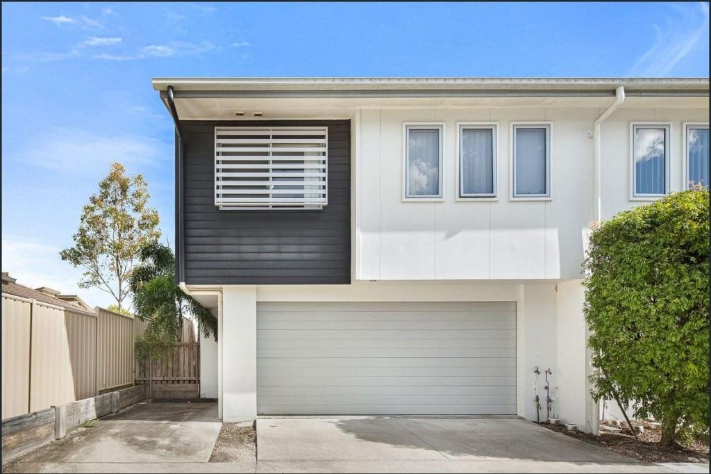 1/2 Niccy Rd, Coomera, QLD 4209