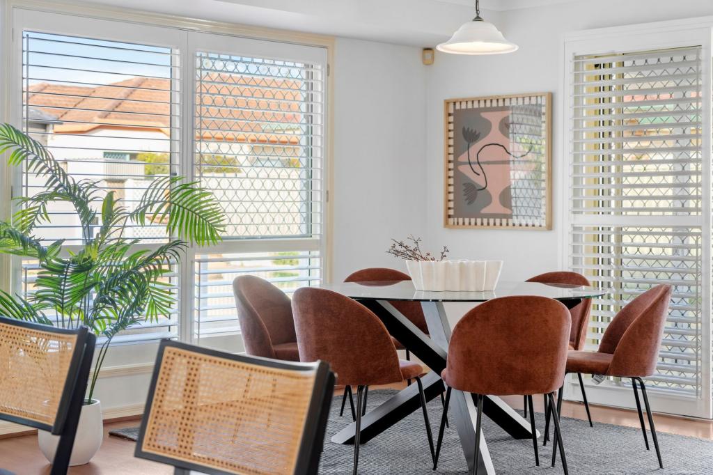 34 Christa Way, Benowa, QLD 4217