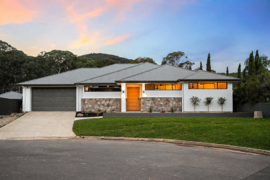 3 HAWKINS CT, ATHELSTONE, SA 5076