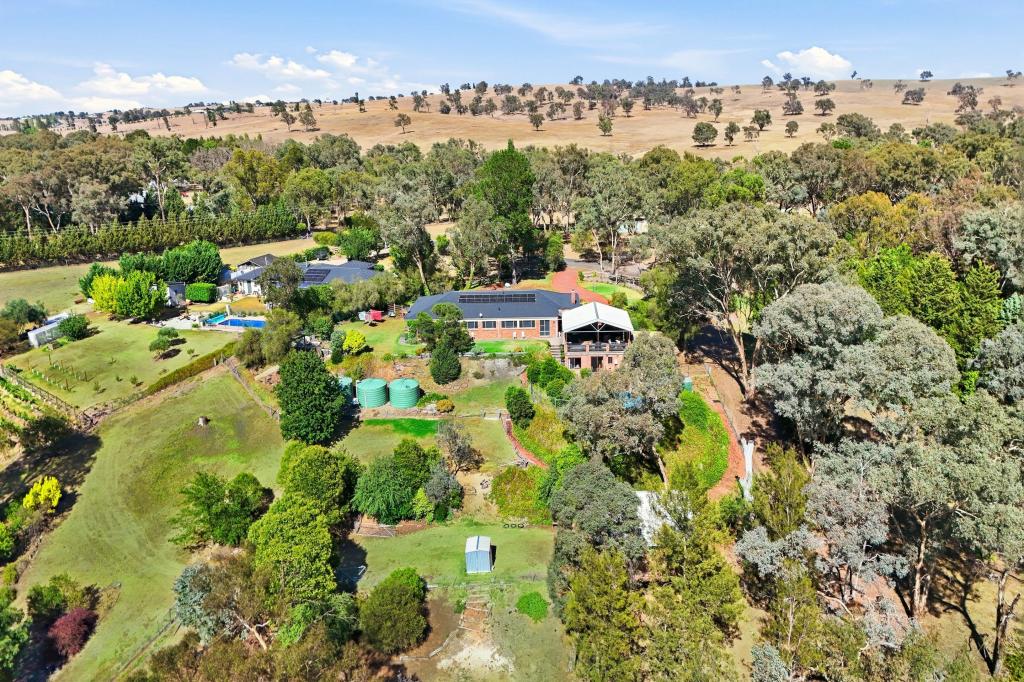 10 Wingeretta Cl, Forest Grove, NSW 2795