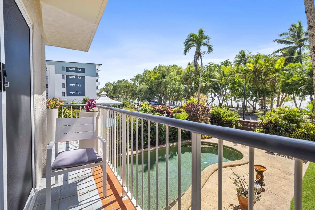 1/79 Arlington Esp, Clifton Beach, QLD 4879