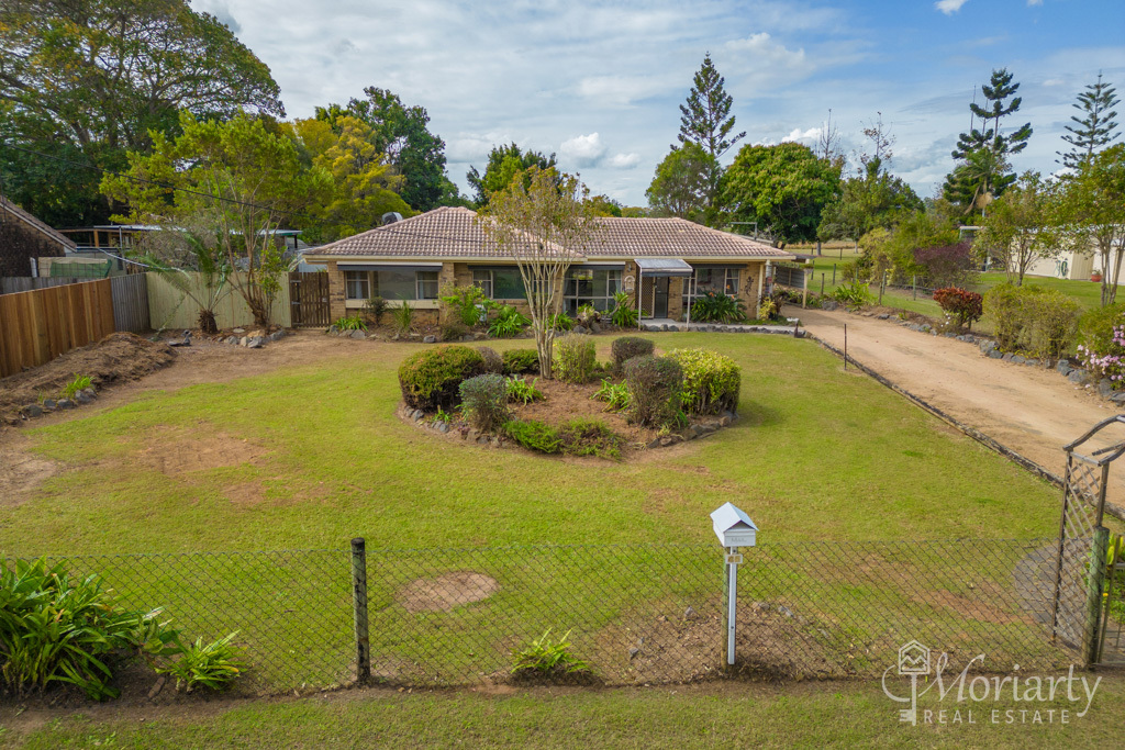 45 Anderson Rd, Glass House Mountains, QLD 4518