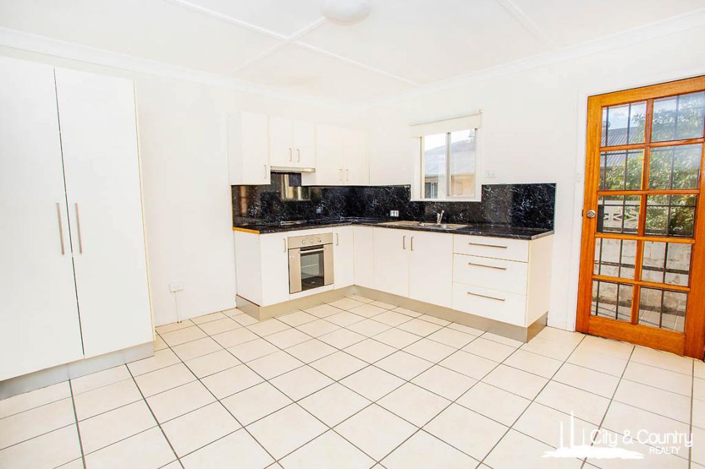 49 Opal St, Happy Valley, QLD 4825