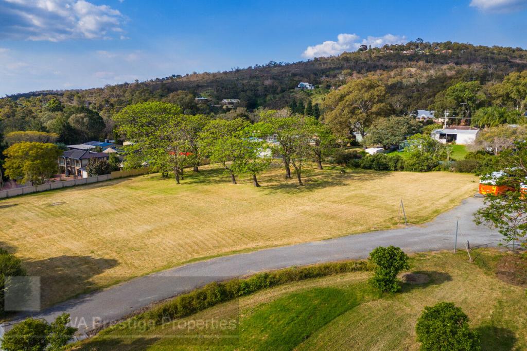 199 CRYSTAL BROOK RD, WATTLE GROVE, WA 6107