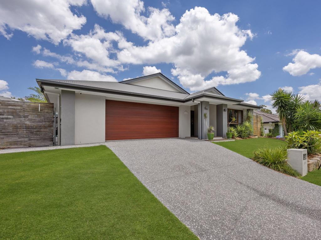 61 Benezet Dr, Augustine Heights, QLD 4300