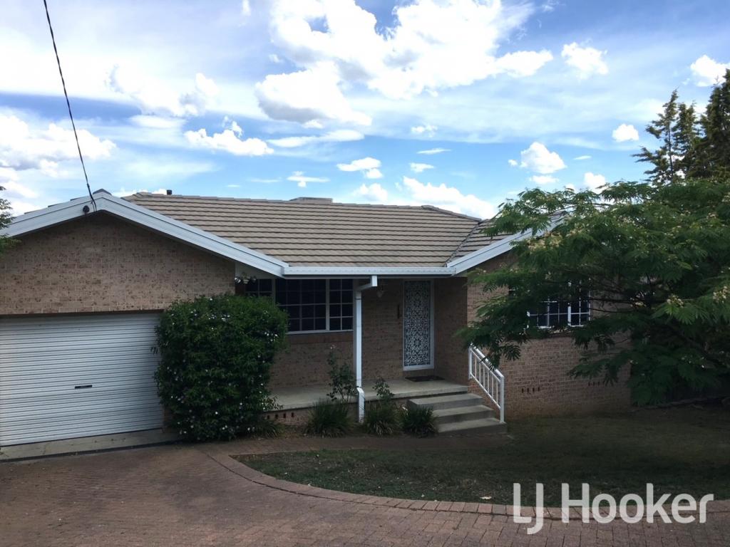 54 Lewin St, Inverell, NSW 2360