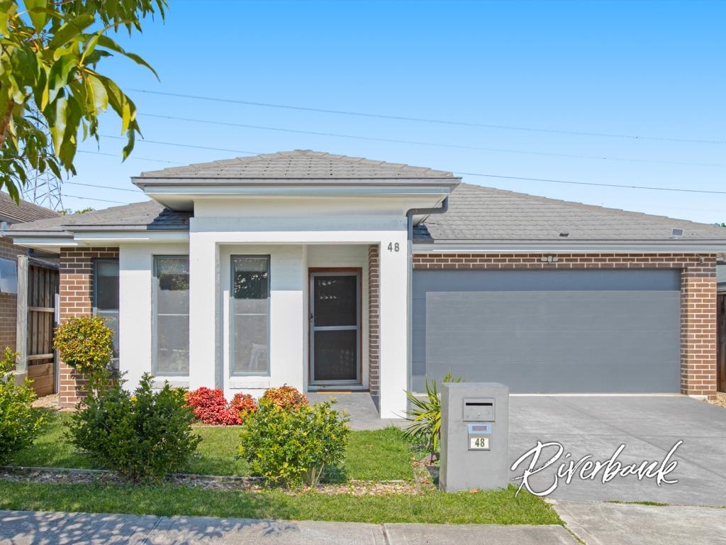 48 CLOVERHILL CRES, GLEDSWOOD HILLS, NSW 2557