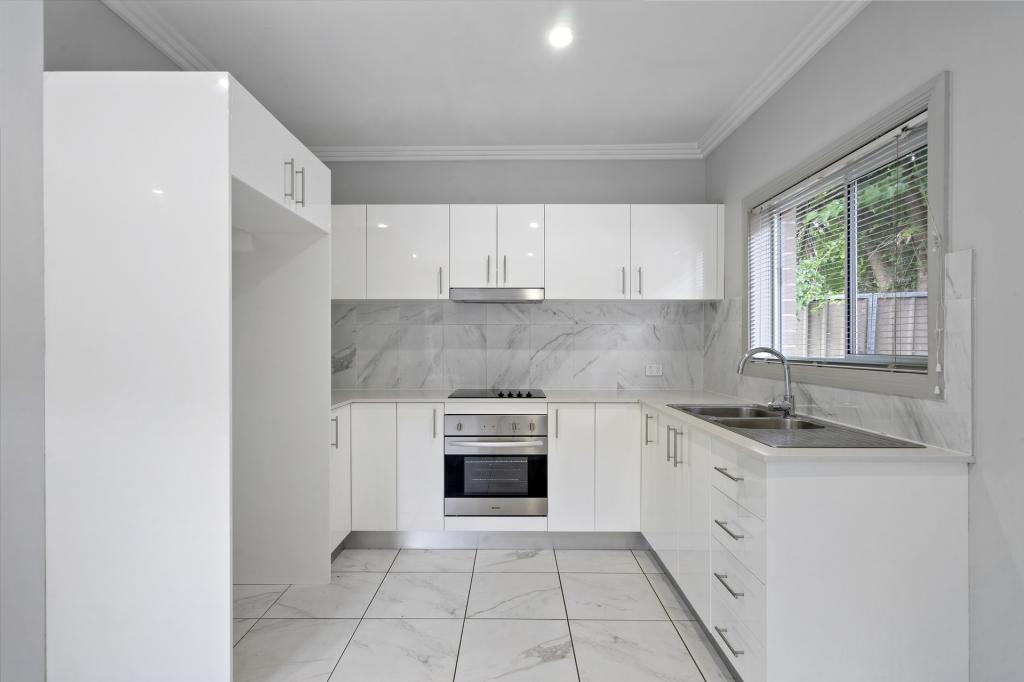 87a Tallagandra Dr, Quakers Hill, NSW 2763