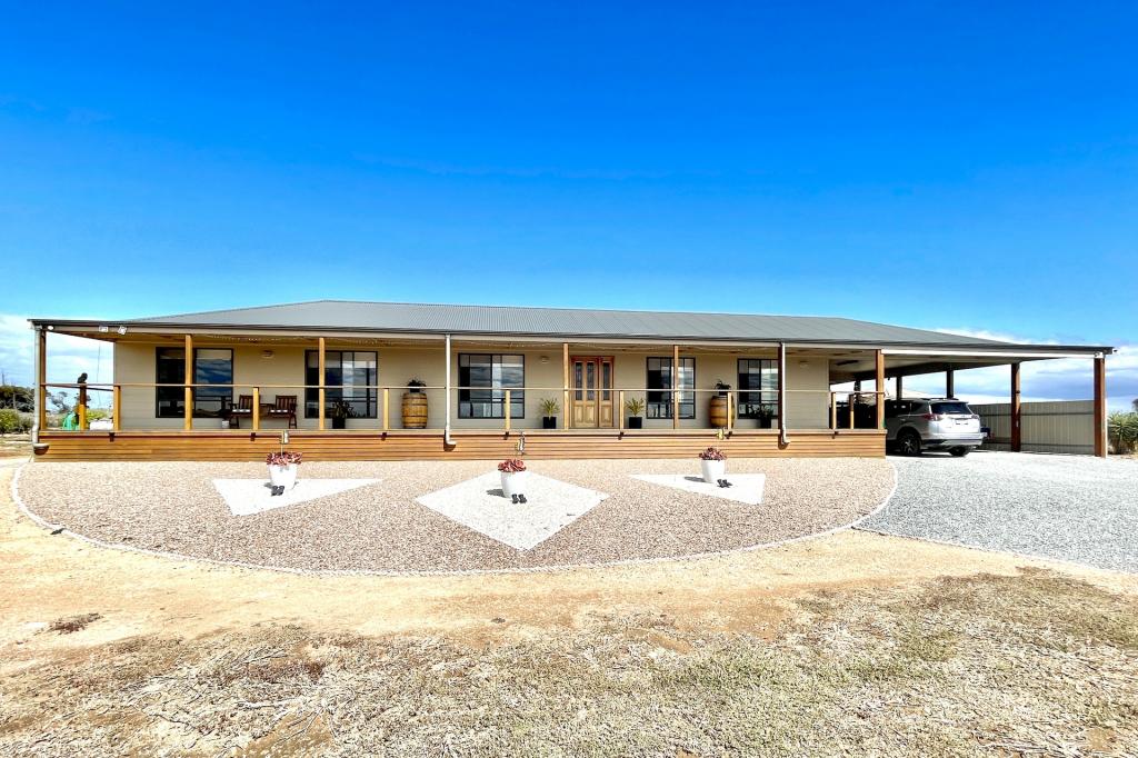 8 Laguna Ave, Ceduna Waters, SA 5690