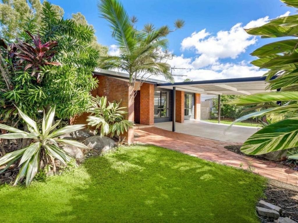 119 Kamerunga Rd, Freshwater, QLD 4870
