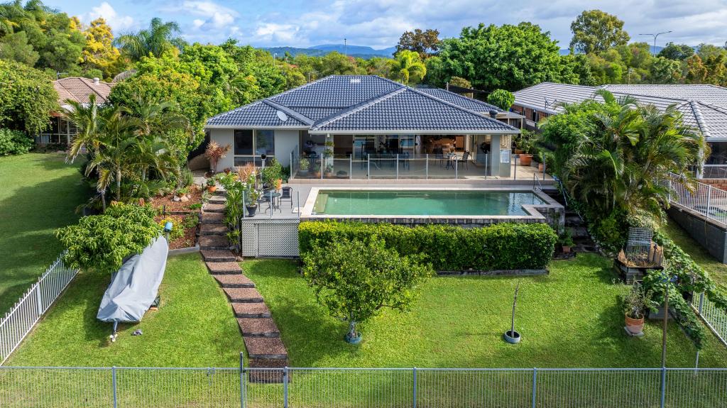 35 Cassowary Dr, Burleigh Waters, QLD 4220
