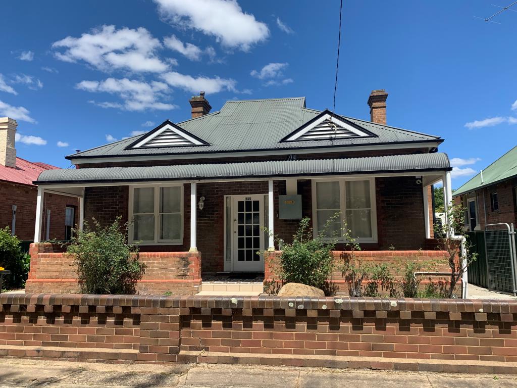 265 Bourke St, Goulburn, NSW 2580