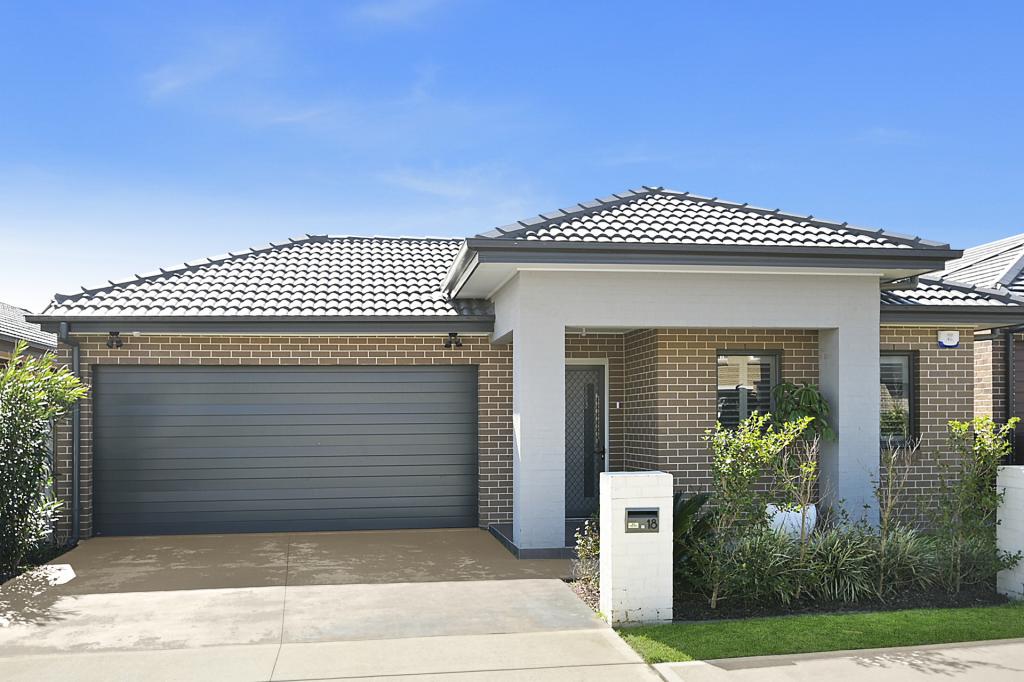 18 Empire Cct, Penrith, NSW 2750