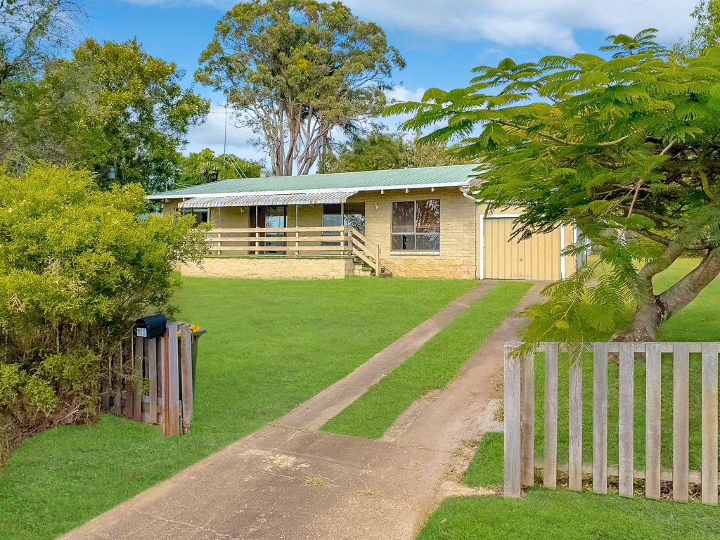 51 Hillcrest Ave, Scarness, QLD 4655