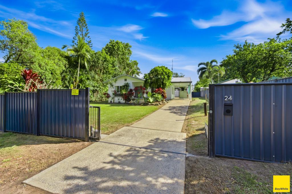 24 Saw St, Machans Beach, QLD 4878