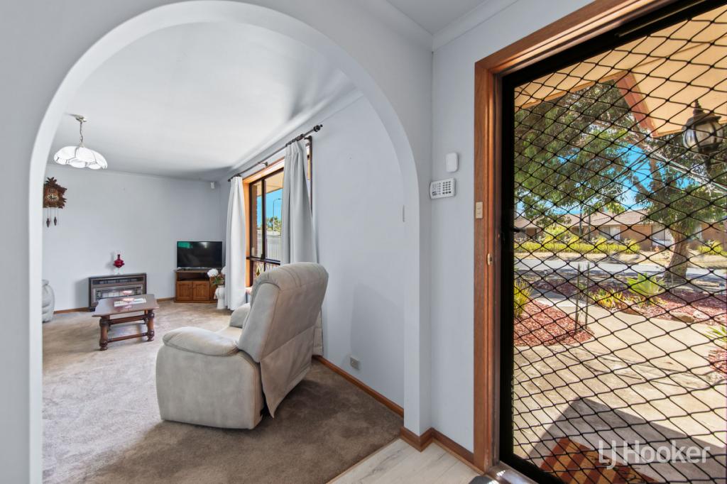 44 Maguire Cres, Burton, SA 5110