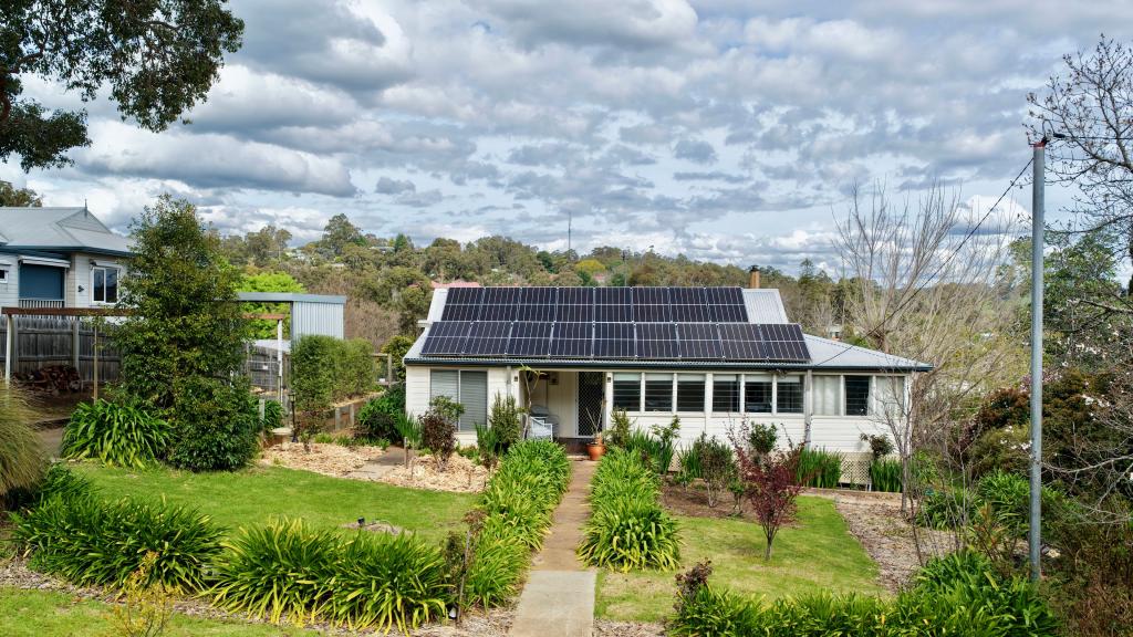 8 Forrest St, Bridgetown, WA 6255