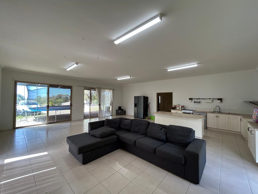 172 C J Lindsay Rd, Bracalba, QLD 4512